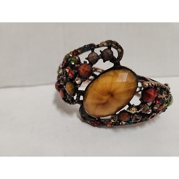 Vintage Clasp Costume Bracelet - Picture 4 of 8